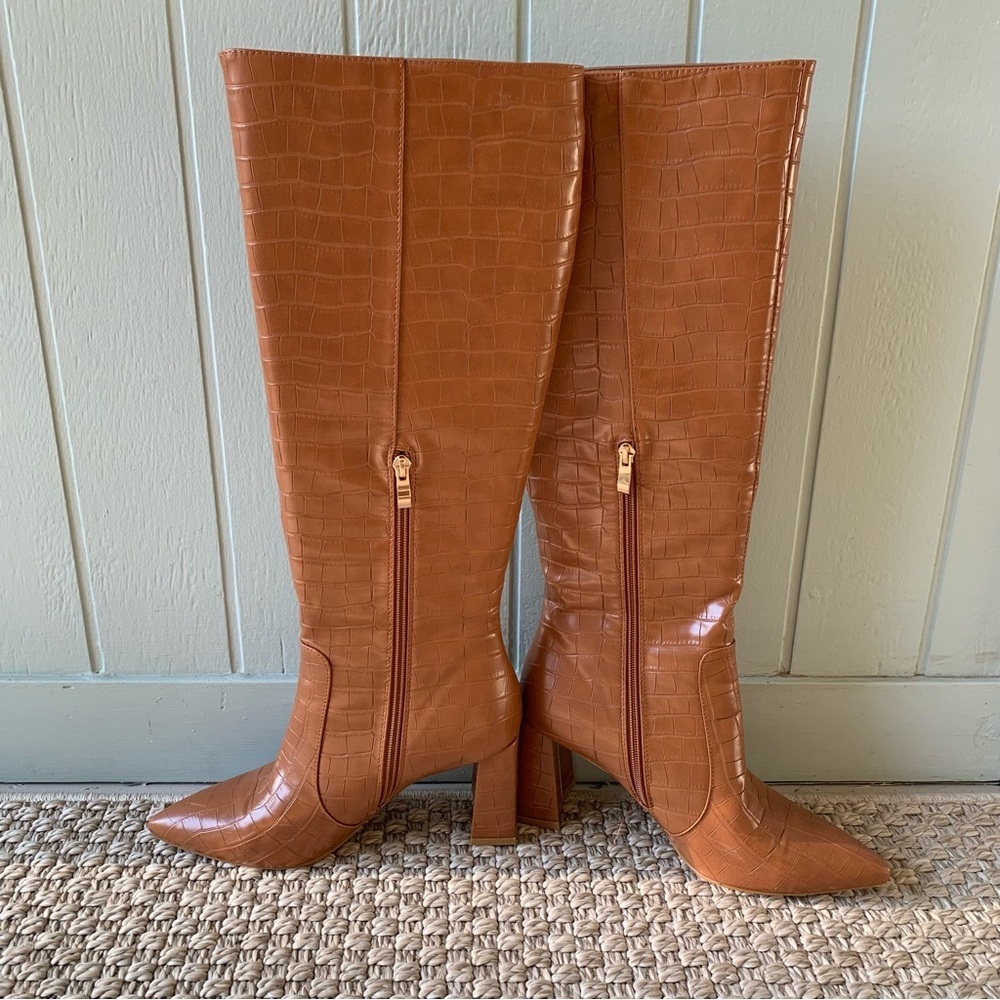 Billini Elanor boots in tan croc